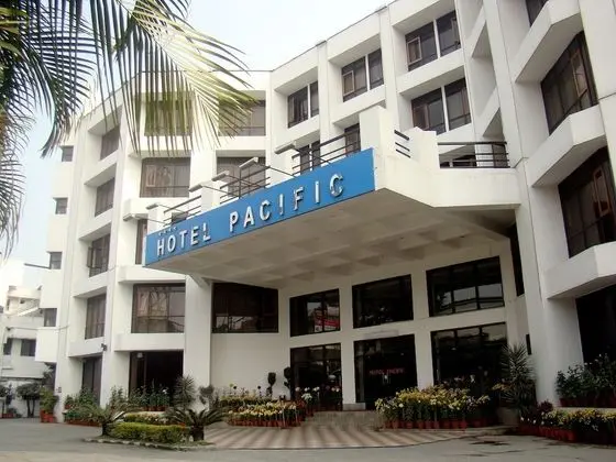 Hotel Pacific Dehradun - Dış Mekan