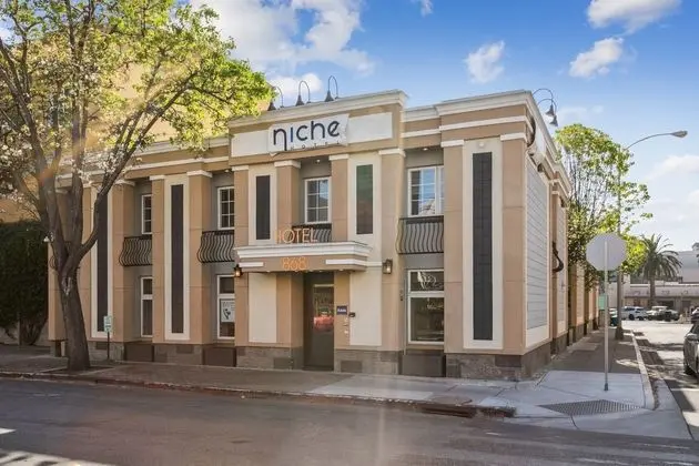 Pacific Euro Hotel