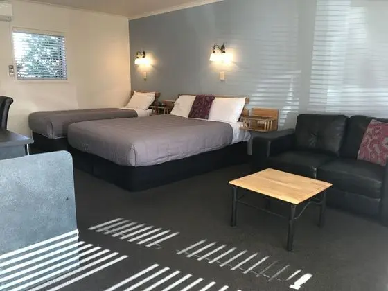 Pacific Harbour Motor Inn Lodge