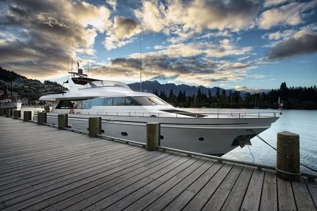 Pacific Jemm - Luxury Super Yacht - Lobi
