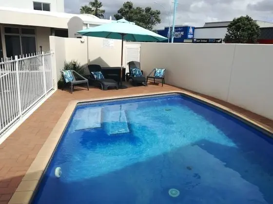 Pacific Motor Inn - Havuz