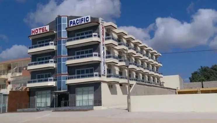 Hotel Pacific