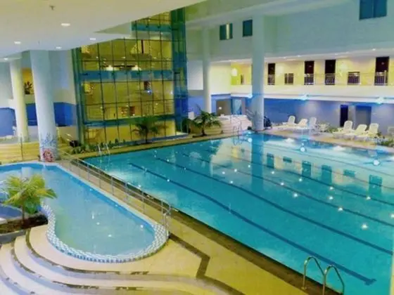 Pacific Palace Hotel - Havuz
