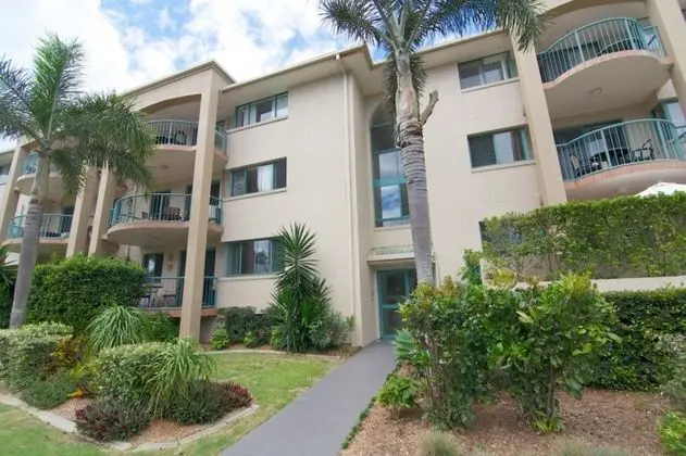 Pacific Place Apartments - Lobi