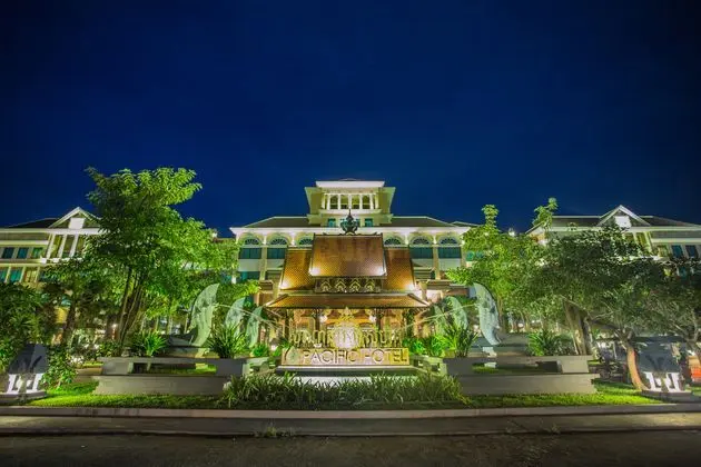 Pacific Hotel & Spa