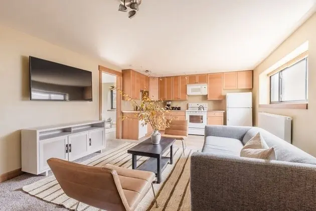 Paddington by Avantstay Cozy & Chic Ski Lodge Mins From Mountain - İç Mekan