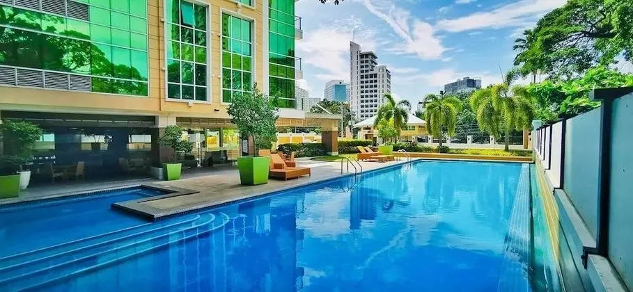 Padgett Place - Deluxe Suites - Havuz