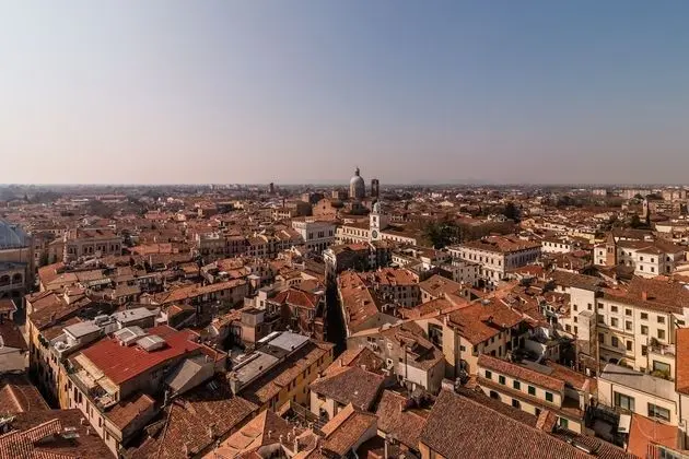 Padova Tower City & Hills View Libeccio - Öne Çıkan Resim