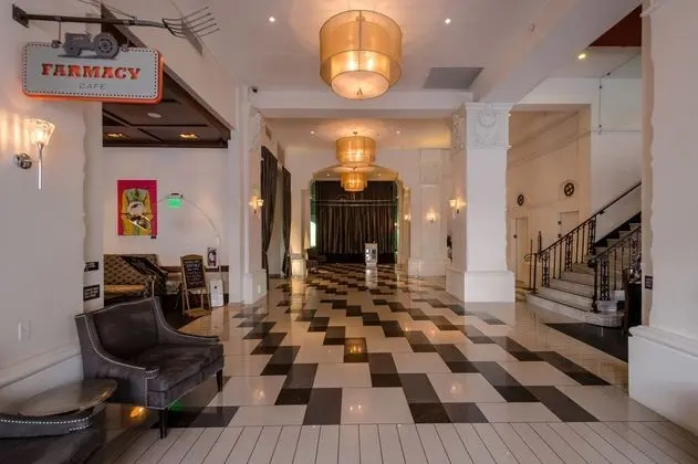 Padre Hotel - Lobi