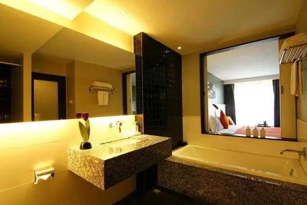 Page 10 Hotel Pattaya - Oda