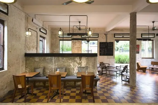 Pages-Rooms Hotel