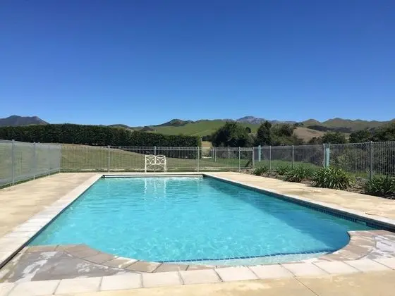 Pahau Downs High Quality Farmstay - Havuz