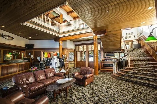 Painter's Lodge, Trademark Collection by Wyndham - Lobi