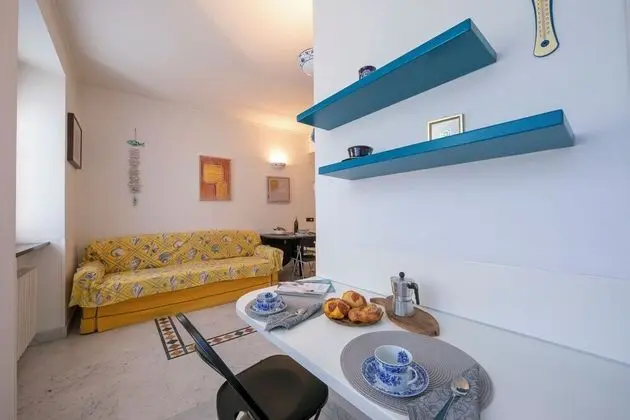 Palace Apartment 250 Mt From Sea