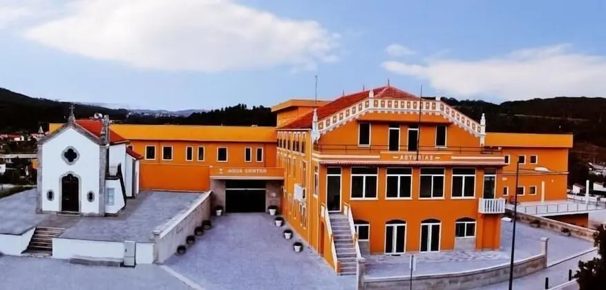 Palace Hotel Astúrias & Spa - Dış Mekan