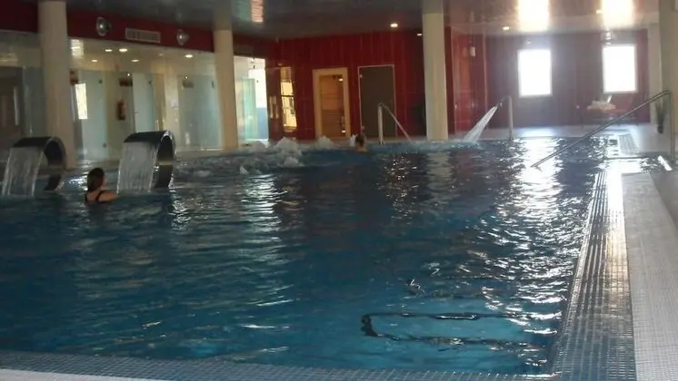 Palace Hotel Astúrias & Spa - Havuz