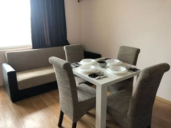 Palace De Luxe - Apartments - Yerinde Yemek