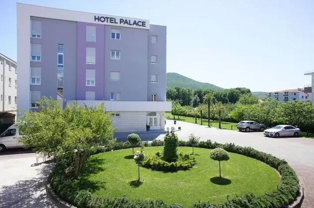 Hotel Palace Medjugorje - Dış Mekan