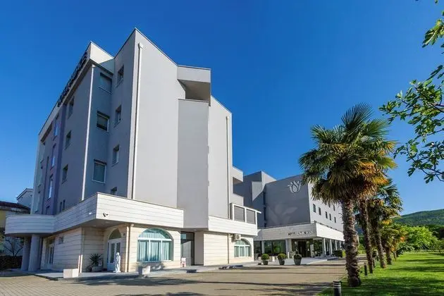 Hotel Palace Medjugorje - Dış Mekan