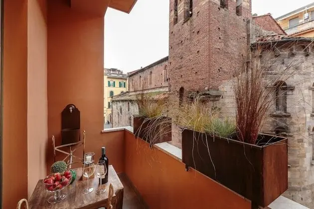 Palace View Penthouse Modern Luxury in Lucca