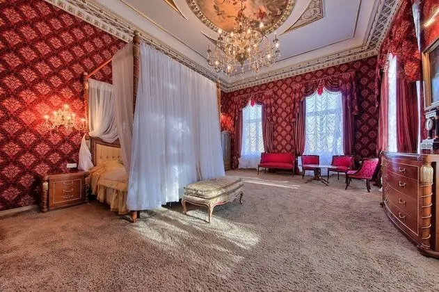 Palace Yelizavetino