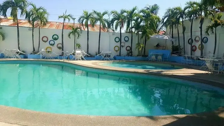 The Palacio de Laoag - Havuz