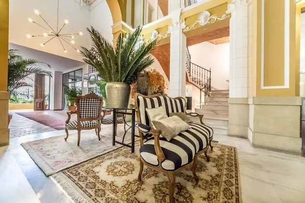 Palacio de Rojas Apartments