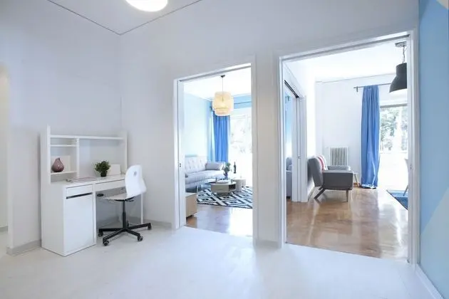 Palaio Faliro, Bright and Spacious Apartment