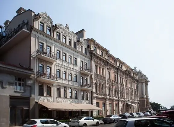 Palais Royal Hotel