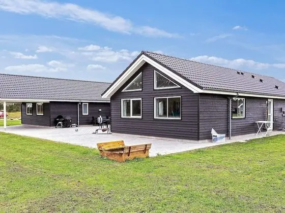 Palatial Holiday Home in Falster With Swimming Pool