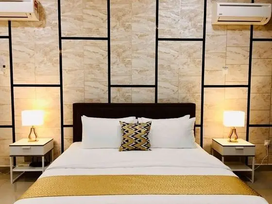 Palazio Mount Austin by Homefort Suites