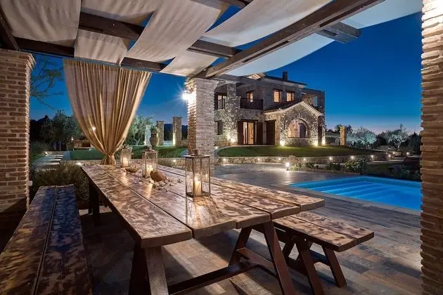 Palazzo Villa 5 Stars, World 5th Awarded Villa - Oda