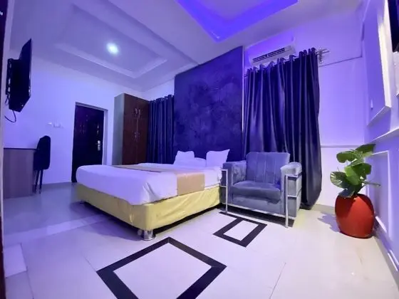 Villa Palazzo Hotel and Apartments