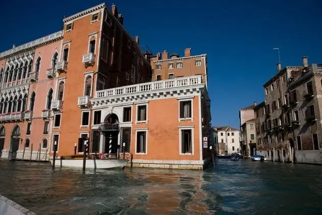 Palazzo Barbarigo Sul Canal Grande