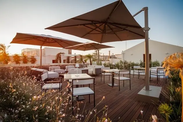 Palazzo Bozzi Corso by La Fiermontina