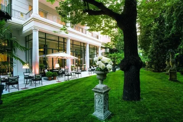 Palazzo Parigi Hotel & Grand Spa