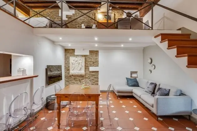 Palazzo Pitti Apartment with Terrace