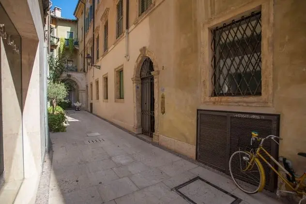 Palazzo Zeiner Mazzini Apartments - Dış Mekan