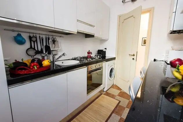 Palazzo Zeiner Mazzini Apartments - Mutfak