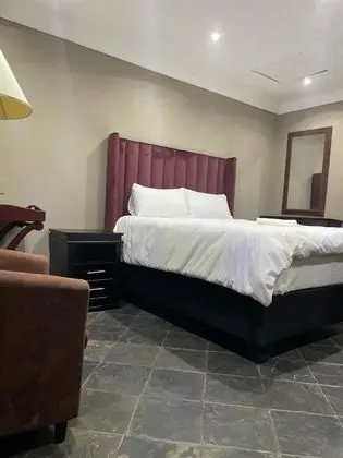 PALEBOHEMIA BED & BREAKFAST