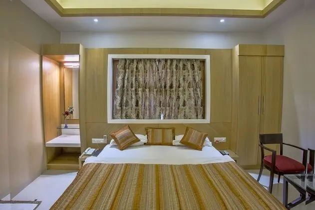 Palette - Hotel Deepali Palace
