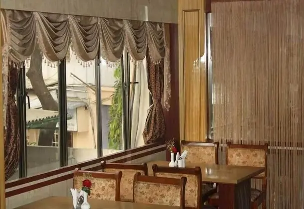Pallavi International Hotel - Yerinde Yemek