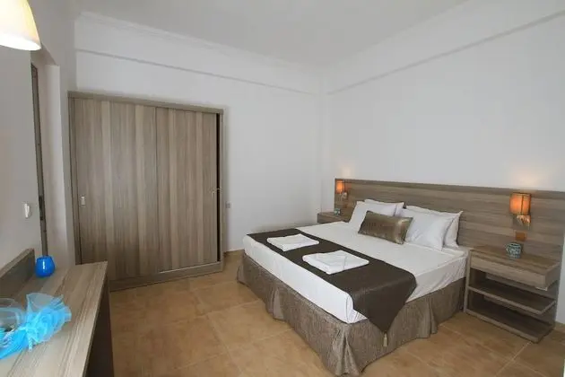 Palm Bay Beach Hotel - Oda
