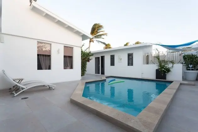 Palm Beach C, Charmingquiet Apt,wifi,beach Close,