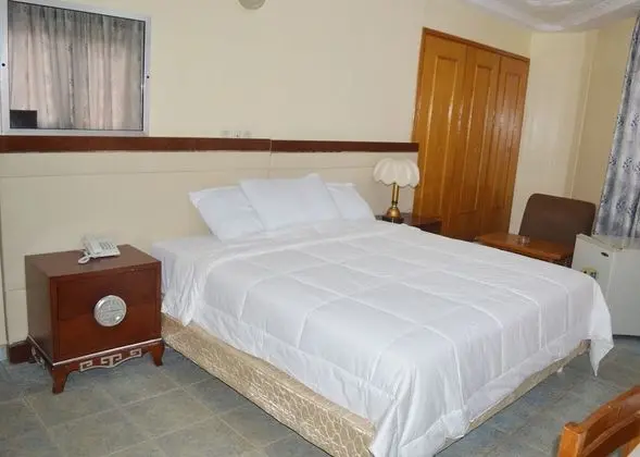 Hotel Palm Beach Yennega - Oda