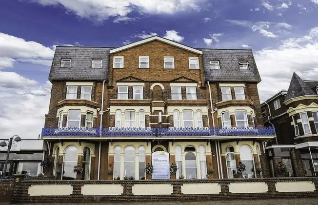 The Palm Court Hotel