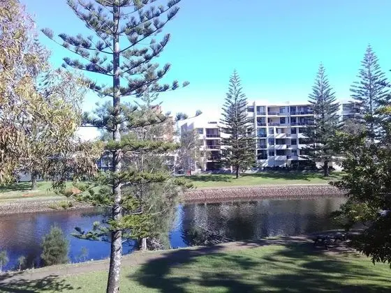 Palm Court Motor Inn - Dış Mekan