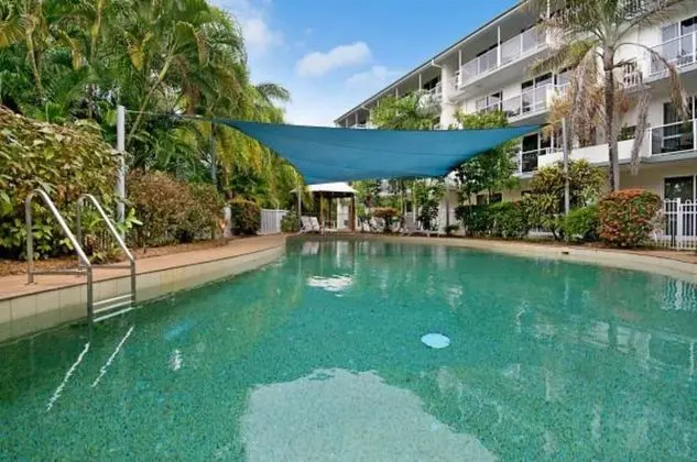 Palm Cove Penthouse Accommodation - Havuz