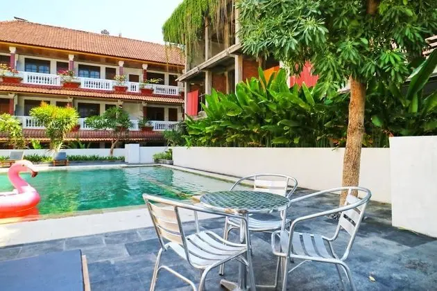 Palm Garden Kuta Hotel