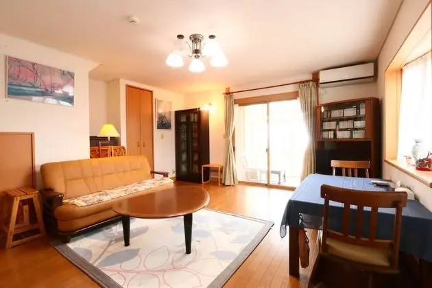 Palm Village - Öne Çıkan Resim